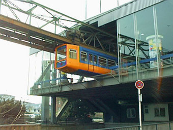 3700073.jpg (34805 Byte)