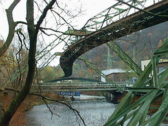 3700121.jpg (44228 Byte)