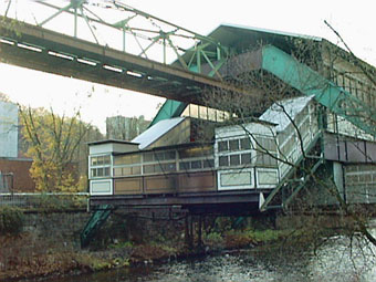 3700123.jpg (38246 Byte)