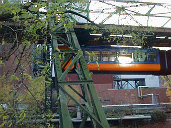 3700125.jpg (44111 Byte)