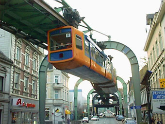 3700153.jpg (38964 Byte)