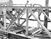 al-p4b13.JPG (16914 Byte)