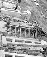 al-p4b24.JPG (23242 Byte)